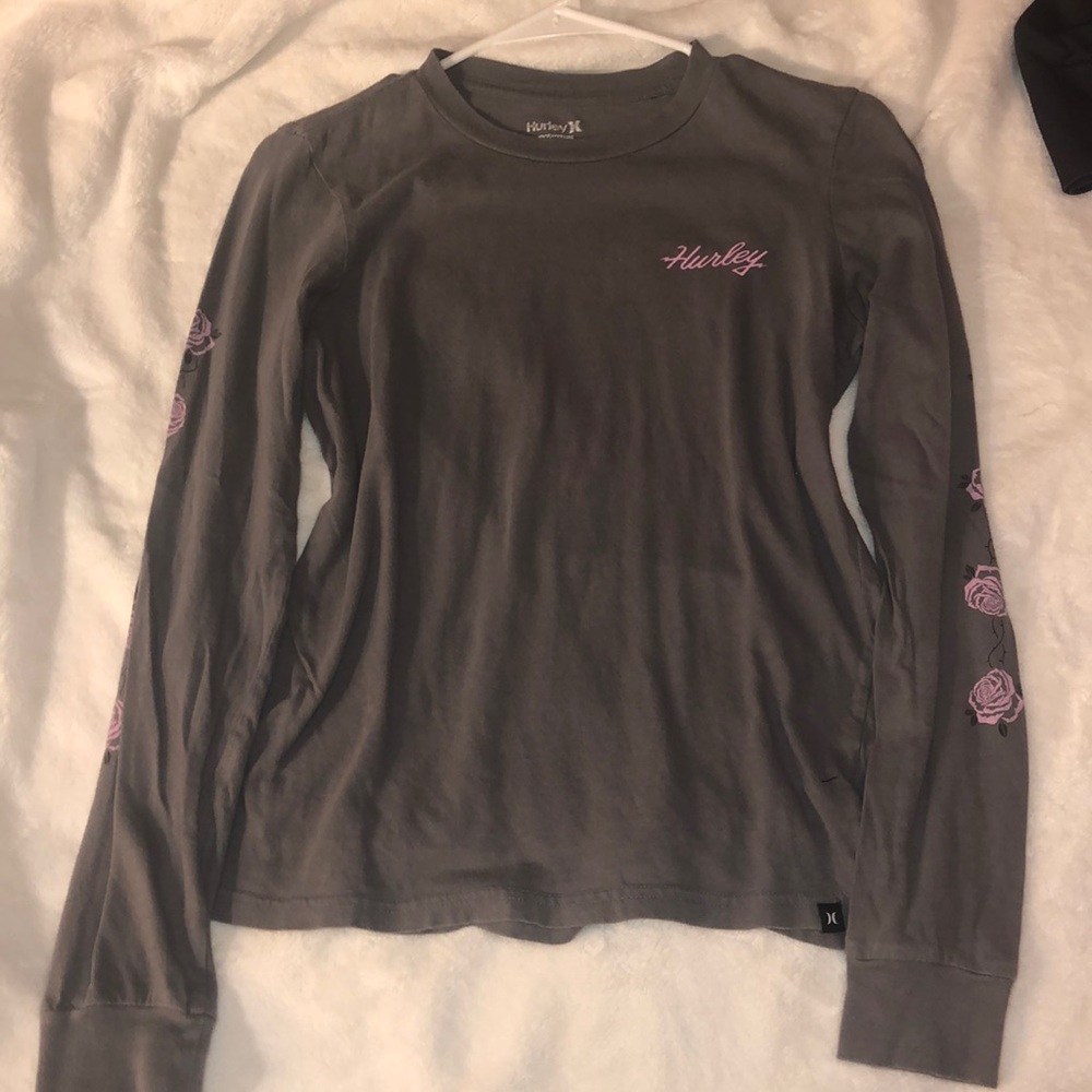 Comfy long sleeved shirt.